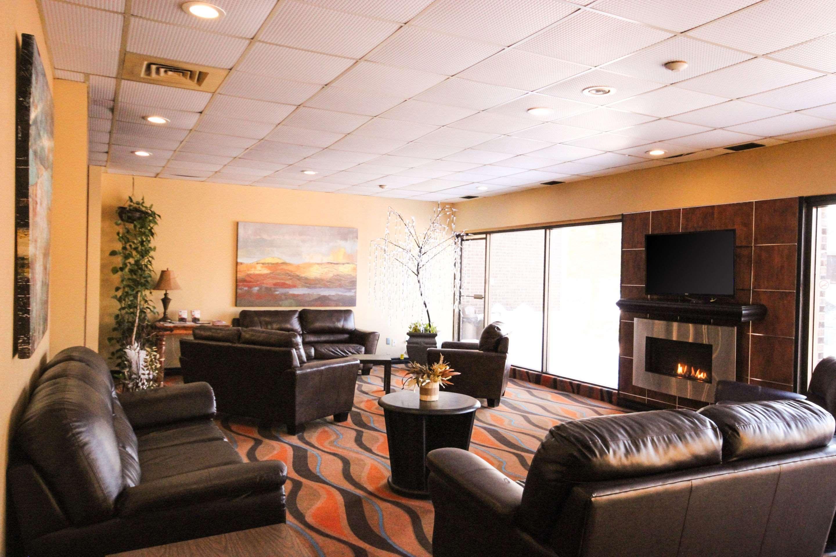 Quality Inn Bracebridge Bagian luar foto
